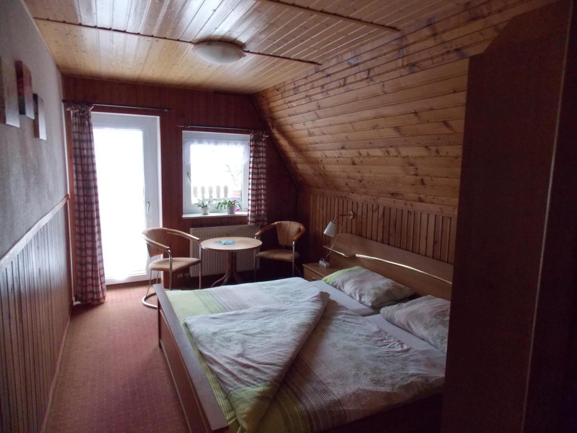 Pension Gaststaette Tannenhof Saupsdorf Esterno foto